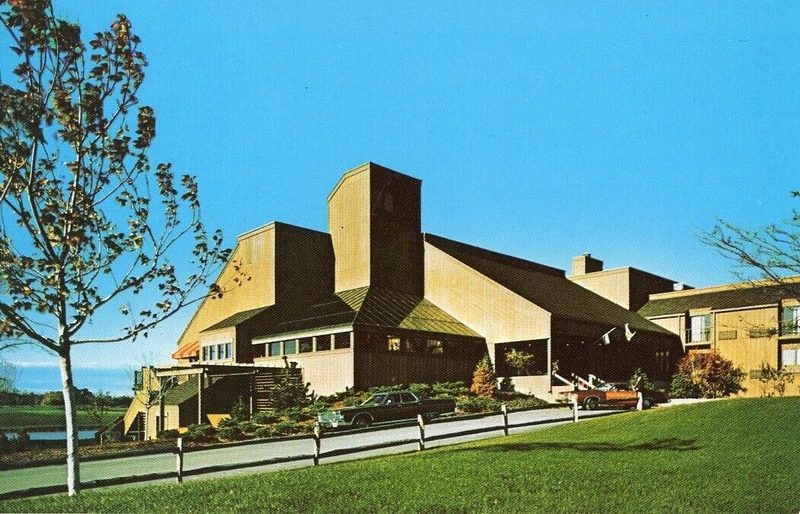 Bay Valley Resort & Conference Center (Bay Valley Inn) - Postcard (newer photo)